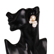 (51740)original  temperament high Pearl earrings  high-end fashion ear stud woman