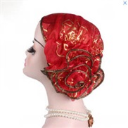 ( red)beauty gilded w...