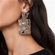 ( Color diamond ) new creative earrings Europe palace wind retro fashion Earring earring