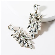 ( white)exaggerating temperament Acrylic diamond fully-jewelled earrings woman occidental style wind fashion ear stud wi