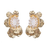 ( white) occidental style exaggerating Alloy flowers earrings woman fashion Autumn and Winter style ear stud