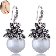 ( color) fine  Korean style fashion classic earring  concise flowers Pearl temperament woman personality earrings