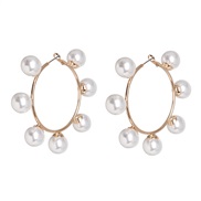 Korea big temperament retro circle Pearl earrings woman brief fashion creative Pearl ear stud