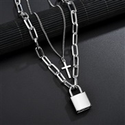 ( Silver necklace)occ...