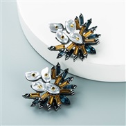 ( black)personalityins Alloy diamond color natural Pearl flowers earrings woman retro