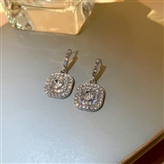 ( Silver needle Silver)silver diamond square earrings earring Japan and Korea elegant temperament super woman