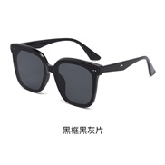 ( Bright balck frame  Black grey  Lens )gm Sunglasses  style Korean style sunglassgm  fashion polarized light