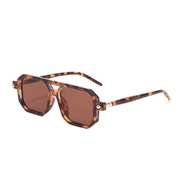 ( frame  tea  Lens )style Sunglasses man trend ant-ultravolet polarzed lght hgh-end sunglass man