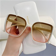 (Rice white  frame  tea  pink Lens ) square sunglass fashon sunglass lady ant-ultravolet retro Sunglasses