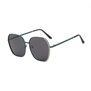 ( frame  Black grey  Lens  polarized light) fashon sunglass man  Korean style square Ellpse Sunglasses woman  personalt
