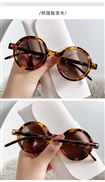 ( frame  tea  Lens ) occdental style sunglass samll style lady personalty Sunglasses