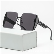 ( Black frame  Black grey  Lens ) Korean style Sunglasses fashion sunglass samll style sunglass anti-ultraviolet