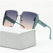 ( frame  blue  pink Lens ) Korean style Sunglasses fashon sunglass samll style sunglass ant-ultravolet