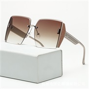 ( gray  frame  Gradual change tea ) Korean style Sunglasses fashon sunglass samll style sunglass ant-ultravolet