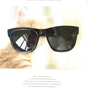 ( bright black gray  Lens ) samll lady sunglass Colorful  Korean style fashion trend gift Sunglasses