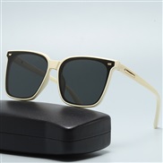 (Rice white  frame  Black grey  Lens )Korean style man woman trend hgh Sunglassesns  samll style ant-ultravolet sunglass