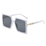 ( while frame Black grey  Lens )fashon occdental style sunglass trend sunglass ant-ultravolet Sunglasses