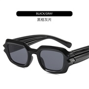 ( Black frame  gray  Lens )fashion sunglass man occidental style Sunglasses sport anti-ultraviolet