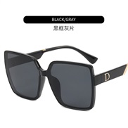 ( Black frame  gray  Lens )D fashion sunglass retro Sunglasses woman samll sunglassns
