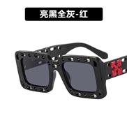 ( bright black gray   red )square hollow sunglass square Sunglasses man sunglass woman style