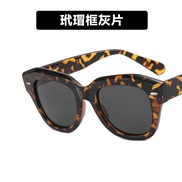 ( frame  gray  Lens ) Rce nal sunglass occdental style sunglass ant-ultravolet Sunglasses