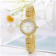 (Gold) Bracelets watch  diamond lady fashion quartz watch-face  lovely all-Purpose