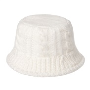 ( white)hat lady autu...