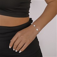( White K) wind retro samll layer bracelet  samll diamond fashion fresh fashion fashion personality