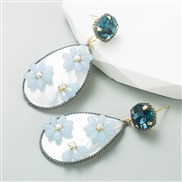 ( white)Korean style big same style creative natural Shells daisy flowers gem earrings Earring