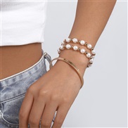 ( Gold) elegant temperament bracelet  Pearl Word surface bangle samll fashion