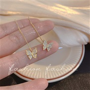 (EH gold  )butterfly woman Korea earrings long style unique embed high Earring
