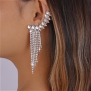 ( White K)occidental style exaggerating fashion arring  Rhinestone tassel geometry claw chain earrings samll ar clip