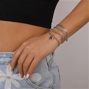 ( White K) brief temperament geometry claw chain  samll beads chain elements multilayer bracelet woman