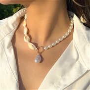 ( Gold )occidental style  all-Purpose wind splice Shells personality clavicle chain  Nation imitate Pearl samll necklace