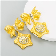 (White Diamond )occidental style earrings woman retro high Alloy diamond bow geometry earring silver