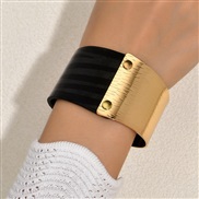 ( black)occidental style trend exaggerating asymmetryPU opening bangle ins brief creative cortex bracelet