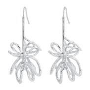 ( White K)occidental style hollow three-dimensional geometry flowers earrings  fashion Metal retro punk earring