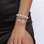 ( White K) elegant samll wind bracelet  imitate Pearl chain beads temperament fashion snake chain