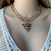 ( Gold)occidental style   diamond chain  fashion Rhinestone leopard head pendant necklace