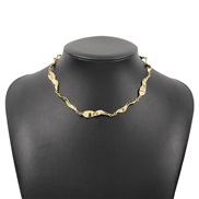 ( Gold) fashion Metal wind necklace  personality geometry Irregular chain Street Snap clavicle chain