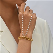 ( Gold)occidental style creative personality trend Metal chain bracelet woman ins exaggerating Pearl long style fitting
