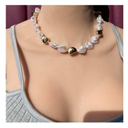 occidental style   brief temperament Irregular Pearl short style necklace woman