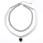 ( white)brief temperament fashion Double layer retro samll Pearl necklace love clavicle chain