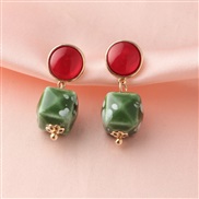 (Zhonglv) occidental style color color temperament geometry retro apan and Korea ear stud woman earrings