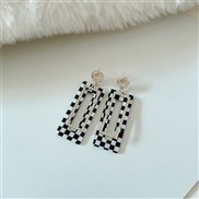 (black and white square )exaggerating retro fashion black long style earrings Autumn and Winter Rhinestone high arring