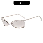 (C  silver frame  Light gray Lens )Y sunglass Metal samll cat Sunglasses woman