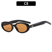 (C  Black frame  tea  Lens )star Ellpseenne style sunglass sunglass Korean style ant-ultravolet Sunglasses
