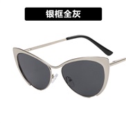 ( silver frame  gray ) leather occdental style three cat Metal Eyeglass frame Ant blue lght spectacles
