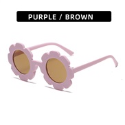 (C  purple  frame  tea  Lens )chldren sun flower fashon lovely Sunglasses super man woman sunglass samll multcolor sung