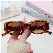 ( leopard print frame  tea  Lens )occdental style Rce nal sunglass man candy colors samll Sunglasses lady fashonsunglas